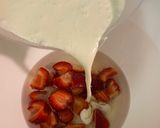 Foto del paso 2 de la receta: Bizcocho de fresas 🍓 y limón 🍋!!