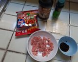 รูปขั้นตอนการทำที่ 1 ของ บะหมี่กึ่งฯต้มยำหมูก้อน