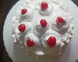व्हाइट फॉरेस्ट केक (white forest cake recipe in Hindi) रेसिपी चरण 4 फोटो