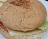 A picture of step 3 of Cheddar Cheese Burger.