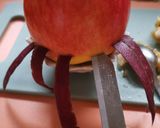 Kleines Apfel - Halloween - Monster Rezeptschritt 3 Foto