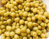 Hình bước làm 1 của món Mứt chùm ruột