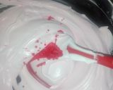 A picture of step 4 of Strawberry vanilla ice cream.