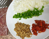 Foto del paso 1 de la receta: Canelones a la española picantes