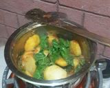 A picture of step 5 of Potato Spinach & Egg fritata.