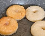 Foto langkah ke 4 dari resep Donat Empuk no Ulen.