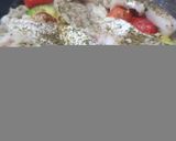 Foto del paso 1 de la receta: 🐟 Merluza a la sartén con tomates cherries y zapallito verde. 🍅