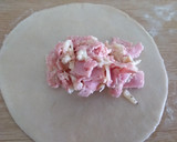 Foto del paso 1 de la receta: Empanadas de jamón de pavo y quesos franceses