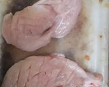 Foto langkah ke 1 dari resep Steak ayam lada hitam.