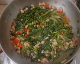 Foto langkah ke 6 dari resep Oseng Kangkung Tempe.
