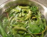 Foto del passaggio 4 della ricetta Frittata di borragine e giri con decorazioni pomodorini e Philad