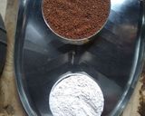 A picture of step 2 of Healthy Nachni bhakri.