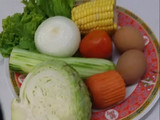 สลัดผักมันฝรั่งไข่ต้ม