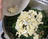 Foto del paso 4 de la receta: Hojaldre de espinacas y queso