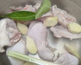 Foto langkah ke 1 dari resep Sop Ayam ala Pak Min Klaten, kuah bening segar.