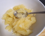 Foto del paso 1 de la receta: Patatas asadas rellenas con sobras