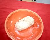 A picture of step 1 of Tel Tikhat Paratha.