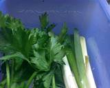 Tips Menyimpan Seledri dan Daun Bawang langkah memasak 2 foto