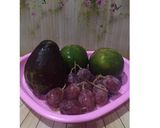 Foto langkah ke 1 dari resep Diet Juice Avocado Orange Grape.