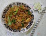 Foto langkah ke 6 dari resep Kwetiaw goreng.