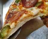 Foto langkah ke 5 dari resep Quick and Easy Pizza.