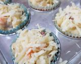 Foto langkah ke 7 dari resep Mac and Cheese Muffins (with prawn and smoked beef).