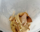 Foto del paso 4 de la receta: Escalopines con salsa de setas