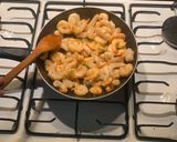 صورة لخطوة 2 من وصفة سلطه جمبري بالصوص الوردي (shrimp pink sauce salad)