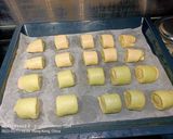 A picture of step 4 of Pandan layers steam bun.