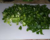 Foto del paso 1 de la receta: Tortilla de cebollita de verdeo