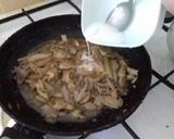 Foto langkah ke 3 dari resep Tumis Jamur ala Sego Njamoer.