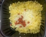 A picture of step 2 of Spanish omelette using Air Fryer.