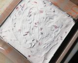 Sütés nélküli epres-kekszes gluténmentesen 🍓🍓 recept fázis 3 fotója