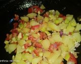 Foto del paso 3 de la receta: Filete de bacalao guisado con papa estilo dominicano