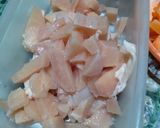 รูปขั้นตอนการทำที่ 1 ของ ผัดไก่ใส่บรอกโคลี