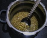 A picture of step 1 of Misal pav.