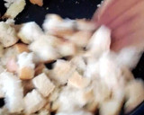 Foto del paso 4 de la receta: Ensalada César con rosetas de queso sin lactosa