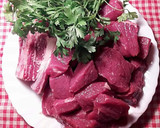 Foto del paso 2 de la receta: Alubias blancas con carne de ternera y verduras