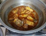 A picture of step 7 of Masala fry fish curry.