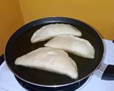 Foto langkah ke 6 dari resep Pizza goreng.