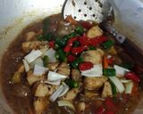 Foto langkah ke 3 dari resep Tenggiri jengkol lada hitam.