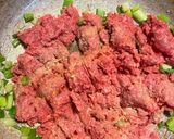 A picture of step 2 of Mongolian Beef.