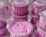 Foto langkah ke 6 dari resep Homemade Dragon Fruit Ice Cream.