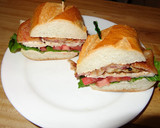 Foto del paso 6 de la receta: SANDWICH DE MUSLO DE POLLO A LA PLANCHA, CON TOCINO AHUMADO, EN PAN ITALIANO