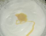 A picture of step 1 of Fruit cream.