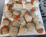 Une image de l'étape 1 de Noix de saint Jacques à l'ail, tomate et citron confit.