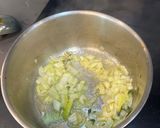 A picture of step 2 of Throw away - asparagus Soup - Made from Leftovers.