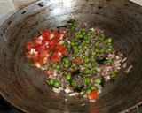 A picture of step 2 of Rava upma.