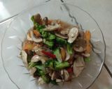 Foto langkah ke 5 dari resep Ca Jamur brokoli.