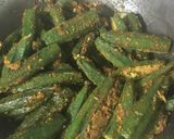 A picture of step 4 of Bharwa Bhindi.